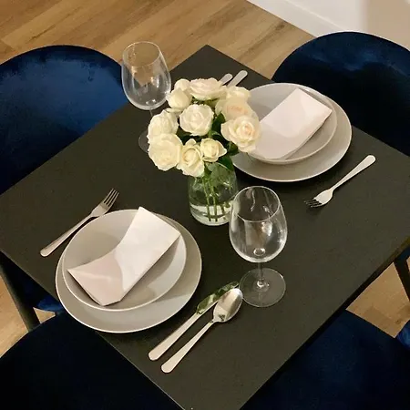 W Samym Sercu Miasta Z Darmowym Parkingiem Pod Zlotym Lwem -hotel Vi Διαμέρισμα Kłodzko